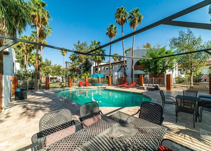 41b - Modern 1bd Heated Pool