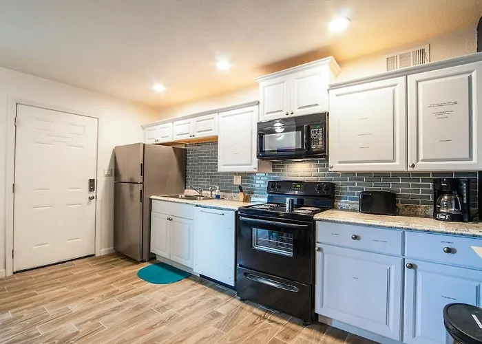 41b - Modern 1bd Heated Pool Holiday home Casa Grande