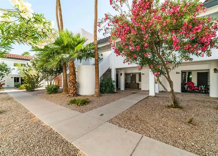 Holiday home 41b - Modern 1bd Heated Pool *